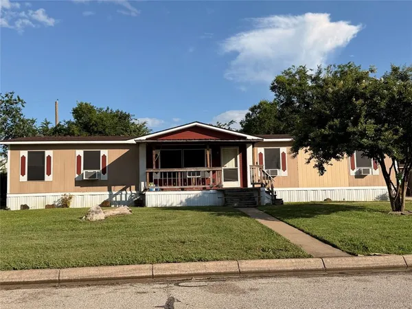 $220,000 | 1344 Honeysuckle Drive, Mansfield, TX 76063