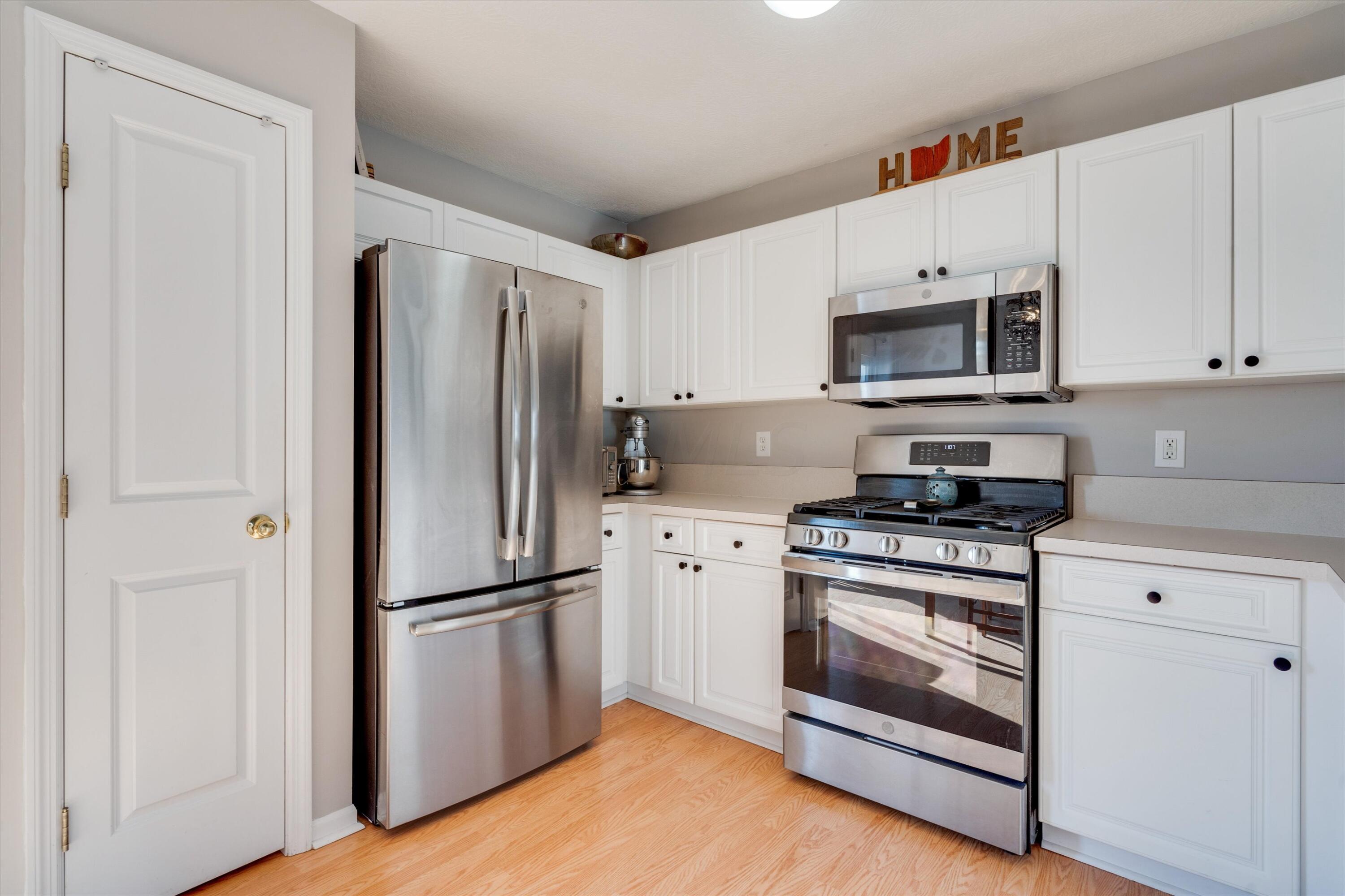 623 Lazelle Road Westerville, OH 43081 - Photo 6 of 16 13-dsc05802-dsc05804
