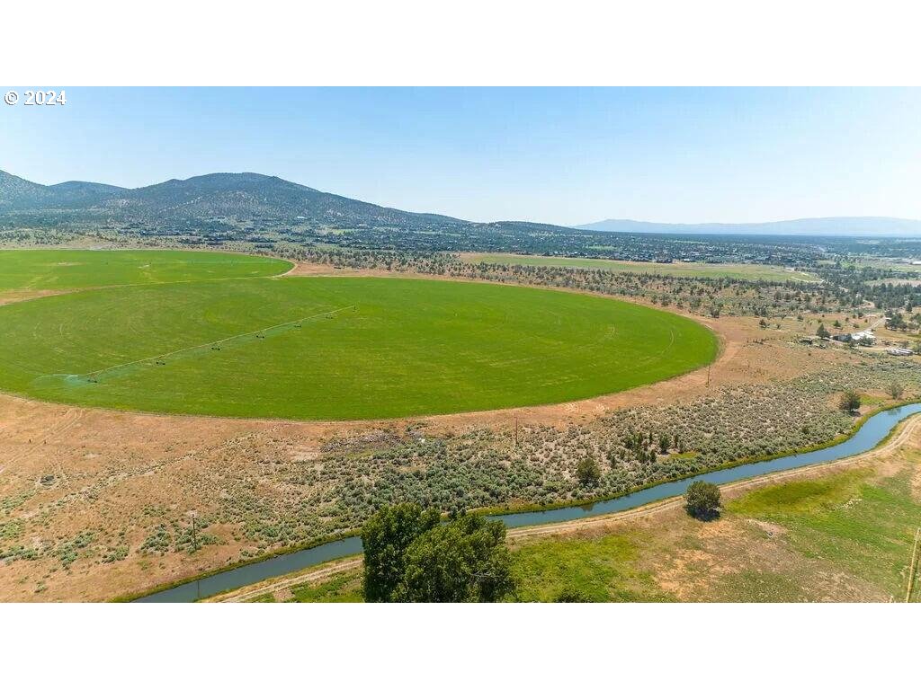 15587 Shumway Road Powell Butte, OR 97753 - Photo 12 of 23 Gallery Image 12
