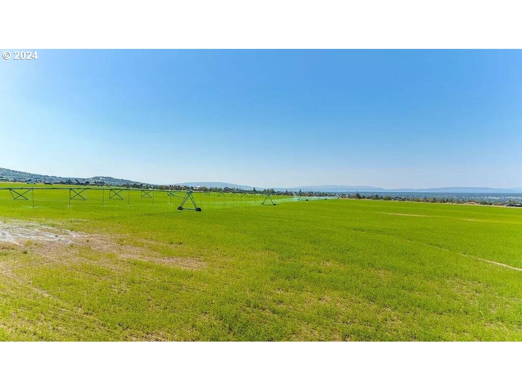 15587 Shumway Road Powell Butte, OR 97753 - Photo 17 of 23 Gallery Image 17