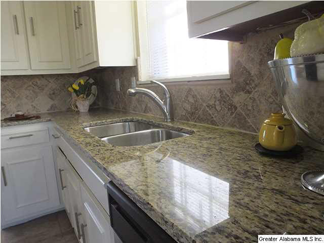 136 Pine Tree Circle Fairfield, AL 35064 - Photo 8 of 21