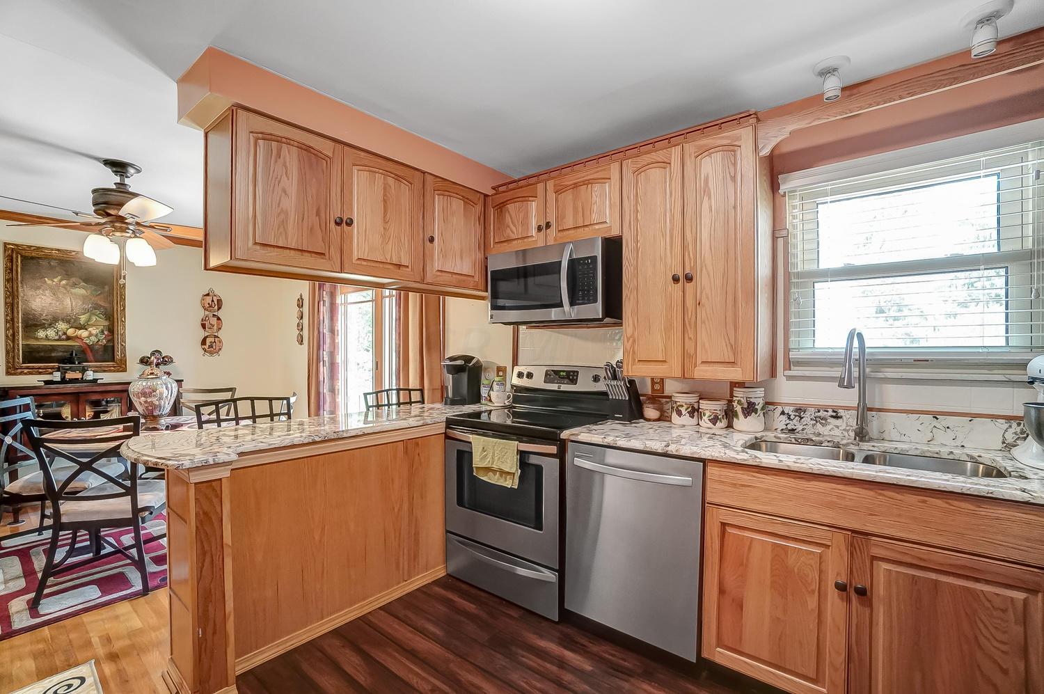 1296 Thurell Road Columbus, OH 43229 - Photo 7 of 31 Gallery Image 7