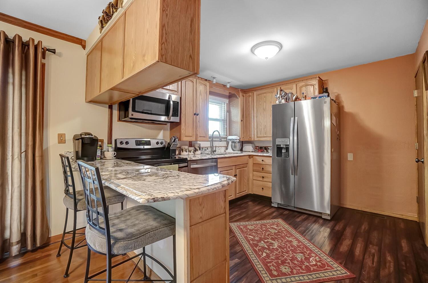 1296 Thurell Road Columbus, OH 43229 - Photo 8 of 31 Gallery Image 8
