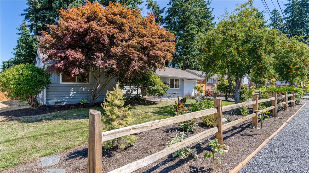 9427 217th Street Southwest Edmonds, WA 98020 - Photo 1 of 27 Gallery Image 1