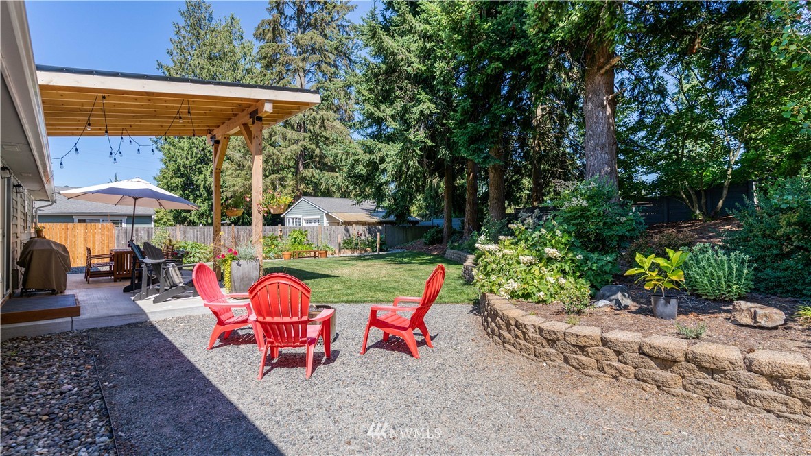 9427 217th Street Southwest Edmonds, WA 98020 - Photo 22 of 27 Gallery Image 22