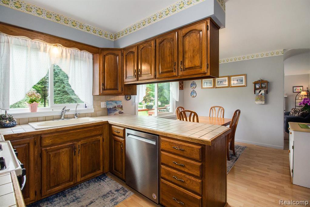 3510 Lantern View Howell, MI 48843 - Photo 11 of 25