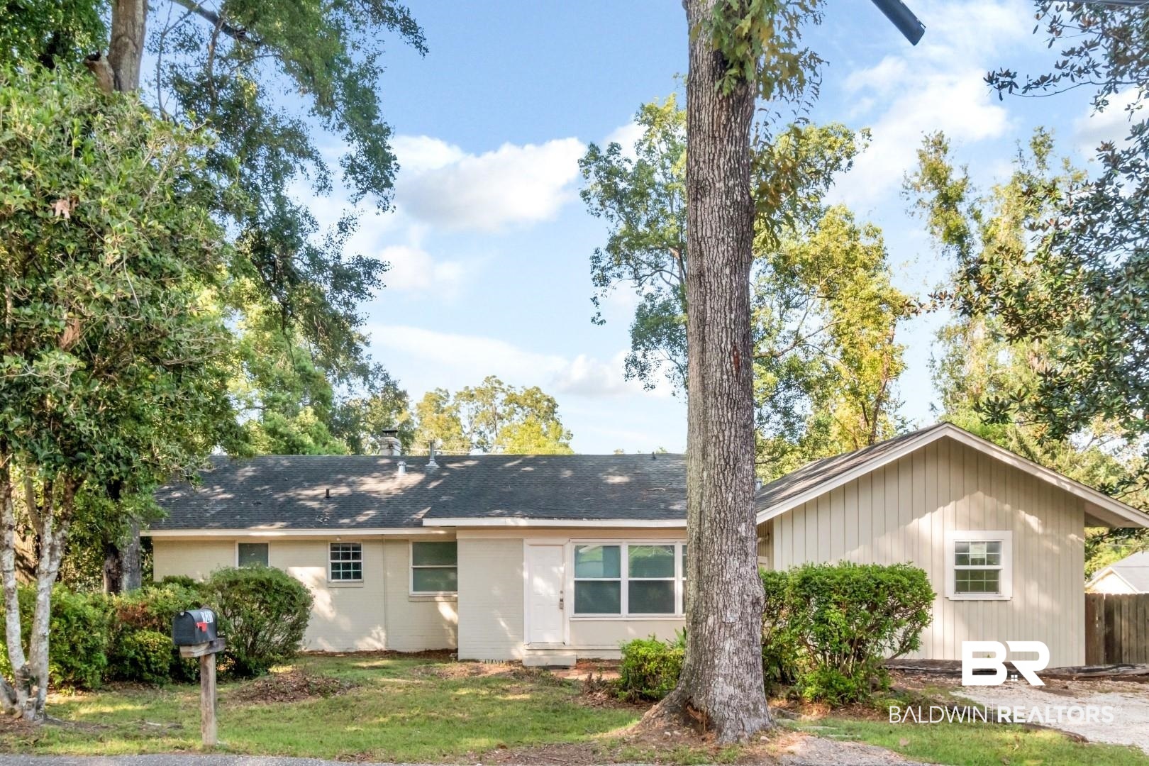 3521 Spring Hill Avenue Mobile, AL 36608 - Photo 3 of 27