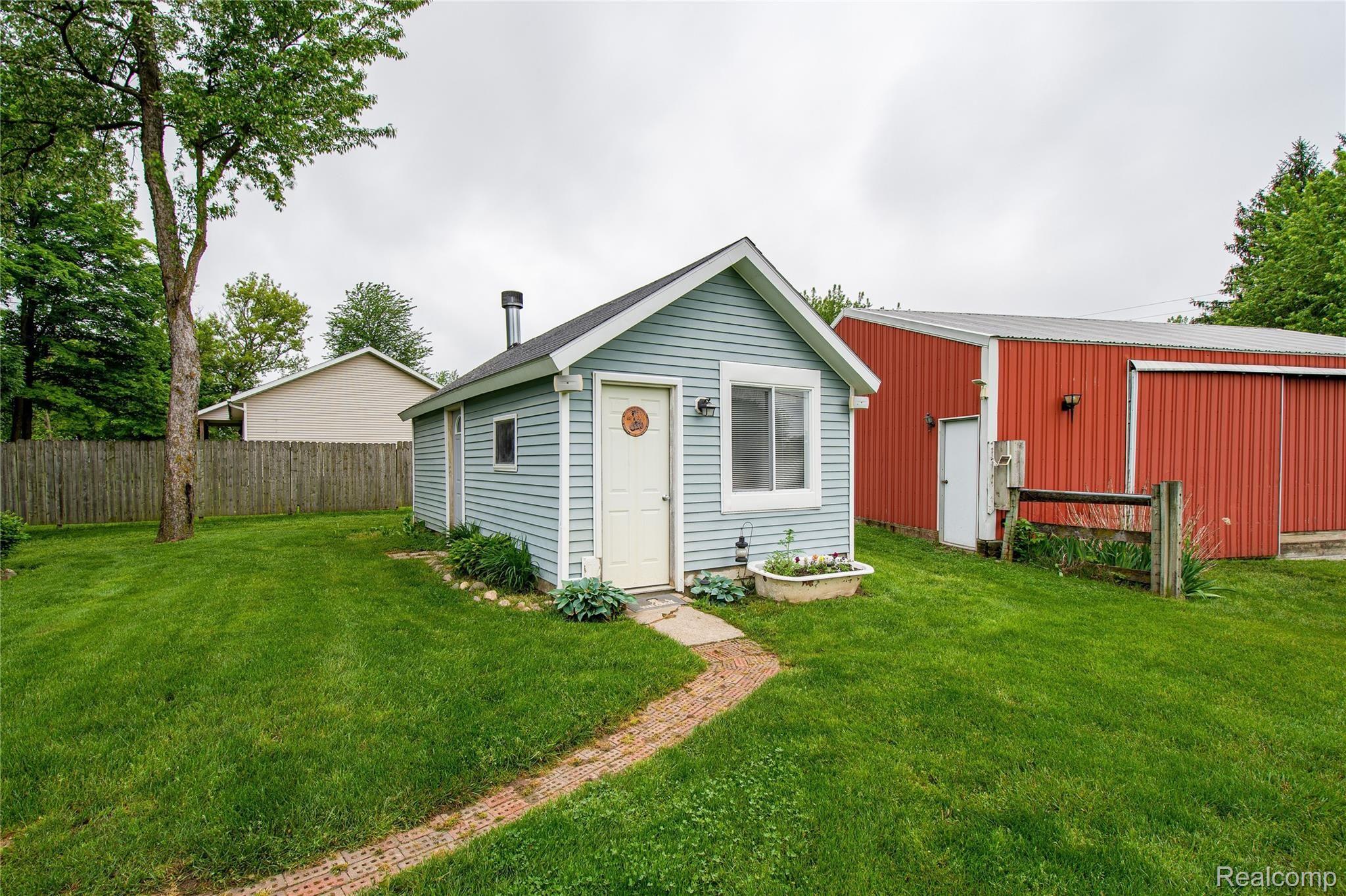 6005 North Fowlerville Road Fowlerville, MI 48836 - Photo 39 of 49 Y5gcnUsw.jpeg