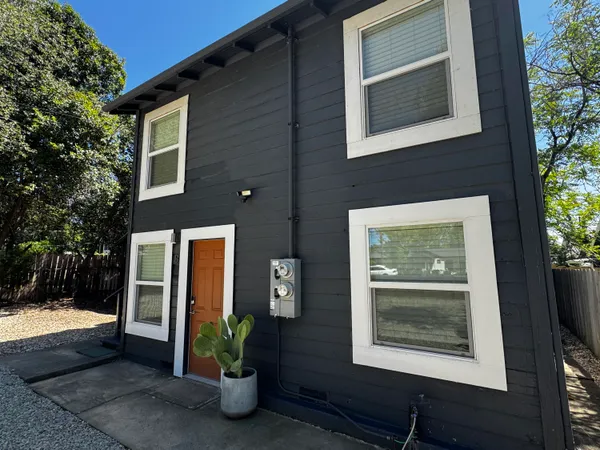 $349,900 | 2255 North Street, Redding, CA 96001