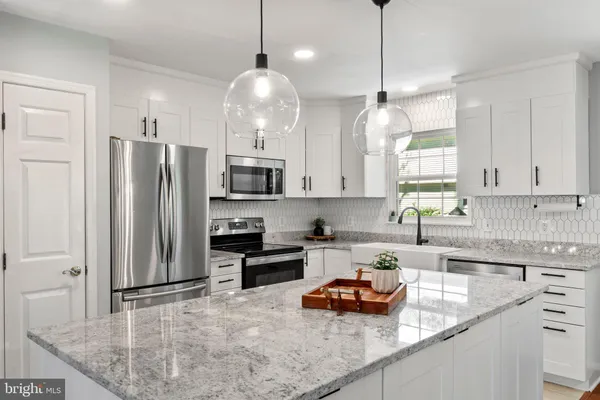 $4,200 | 10159 Marshall Pond Road, Burke, VA 22015