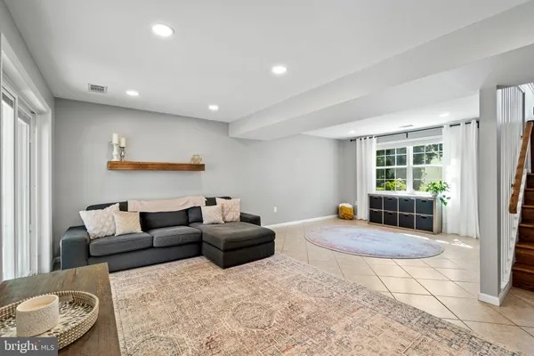 $4,200 | 10159 Marshall Pond Road, Burke, VA 22015