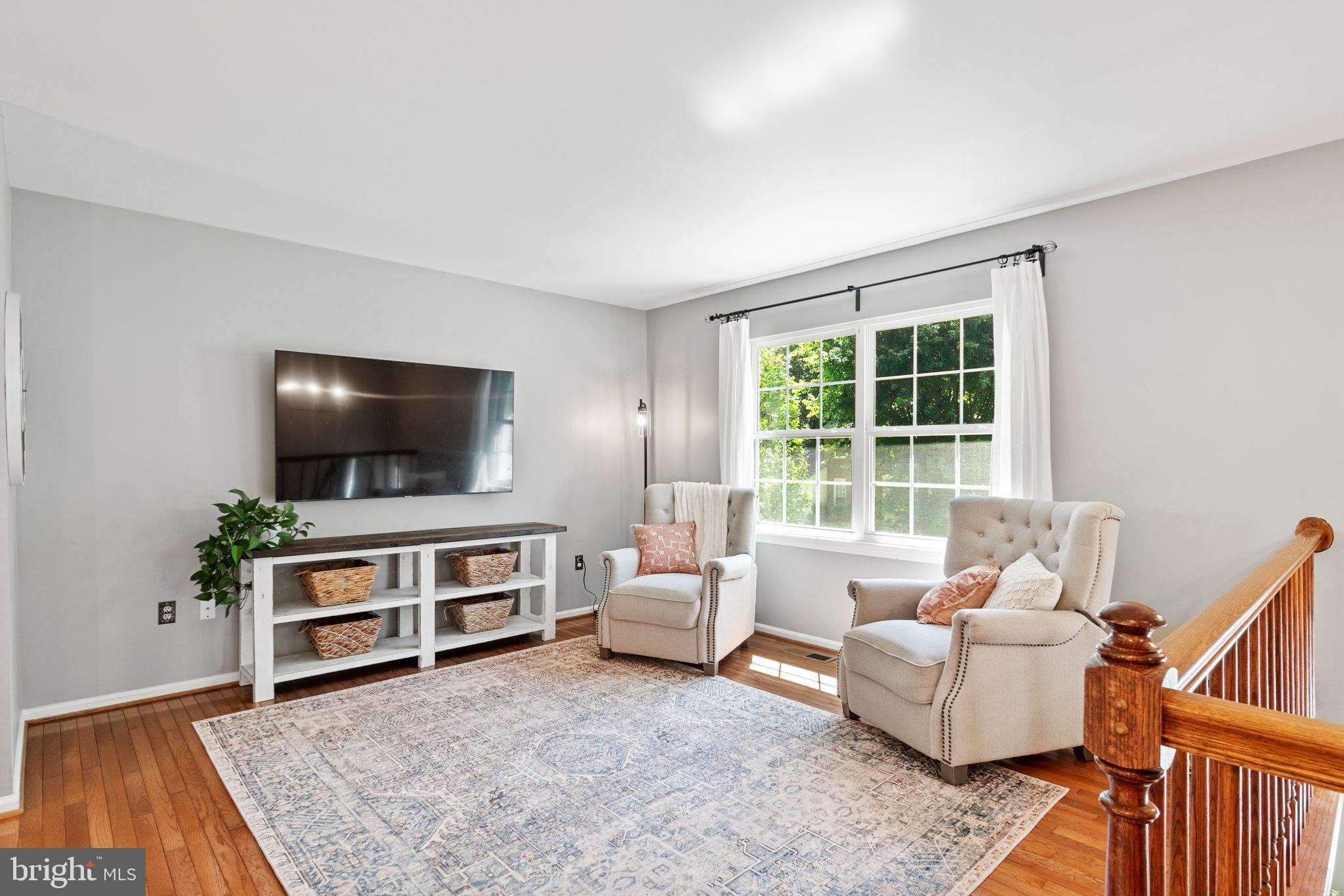 10159 Marshall Pond Road Burke, VA 22015 - Photo 3 of 36 Main Floor Living Room