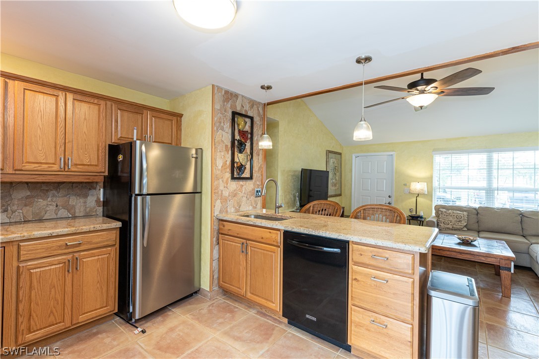 9209 King Road East Fort Myers, FL 33967 - Photo 4 of 20 Gallery Image 4