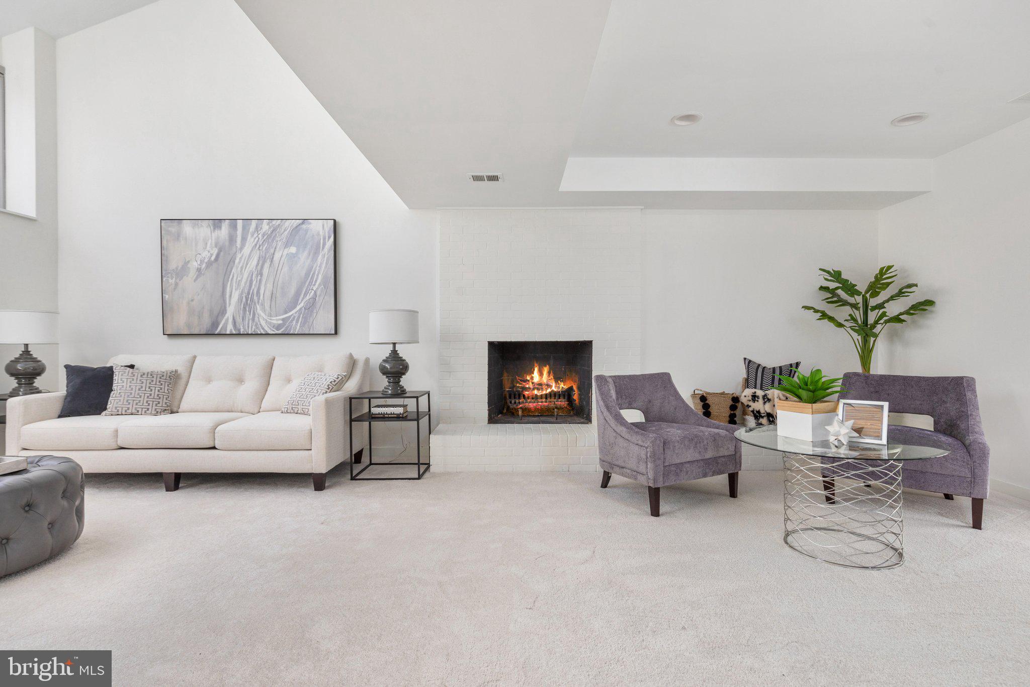 1702 Putter Lane Reston, VA 20190 - Photo 25 of 36 Gallery Image 25