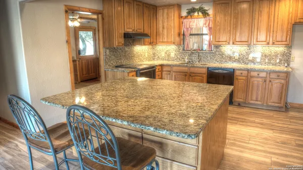 $874,000 | 457 Tomahawk Way, Concan, TX 78838