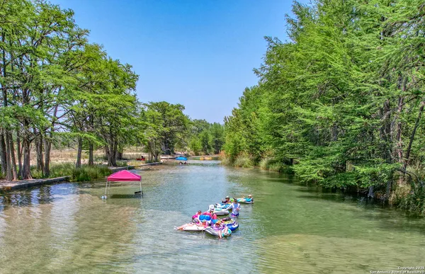 $874,000 | 457 Tomahawk Way, Concan, TX 78838