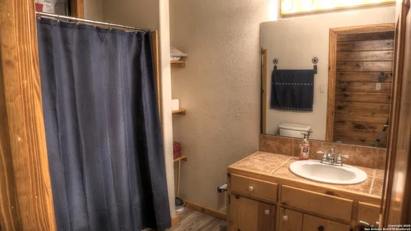 $874,000 | 457 Tomahawk Way, Concan, TX 78838