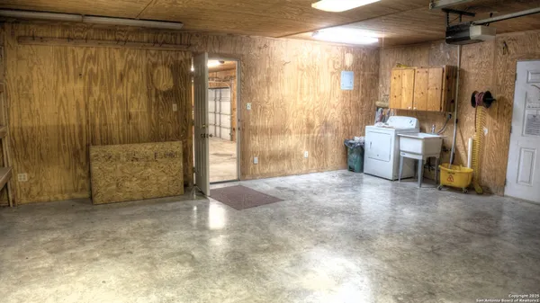 $874,000 | 457 Tomahawk Way, Concan, TX 78838