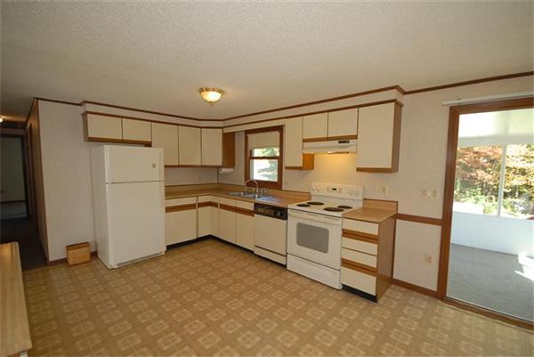 243 Cedar Brook Road Lynn, MA 01904 - Photo 2 of 24 Gallery Image 2
