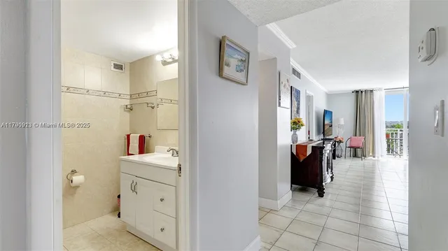 $266,000 | 427 Golden Isles Drive, Unit 5J, Hallandale Beach, FL 33009