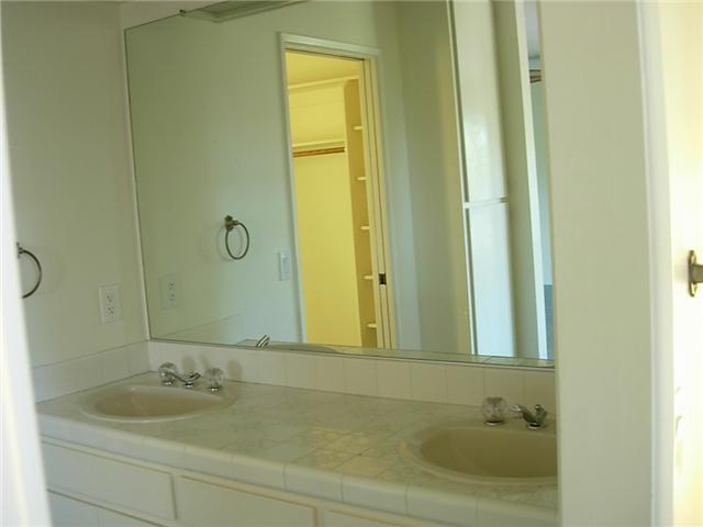 1610 Skyhawk Road Escondido, CA 92029 - Photo 18 of 25 Gallery Image 18