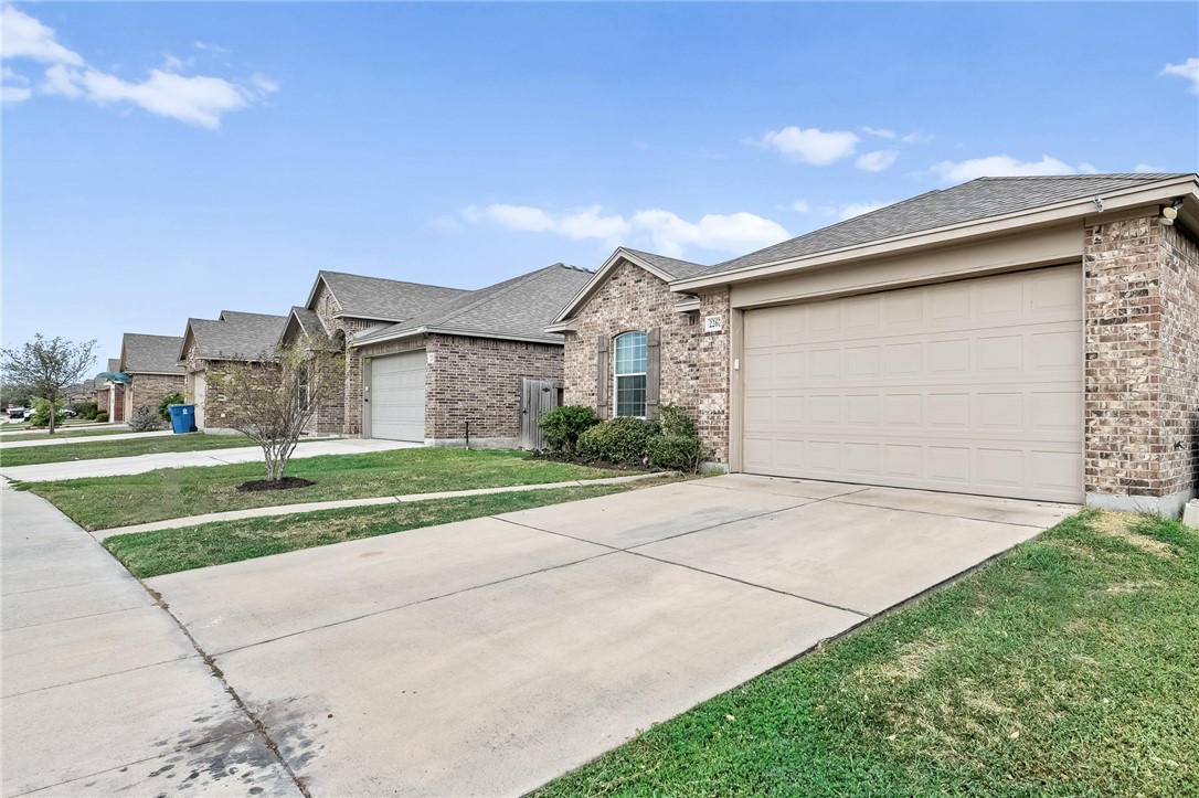 2267 Tallow Drive Portland, TX 78374 - Photo 2 of 25