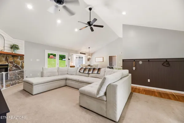 $600,000 | 235 Raccoon Valley Road, Maynardville, TN 37807