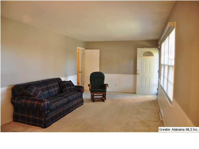 801 Navajo Trail Alabaster, AL 35007 - Photo 3 of 21