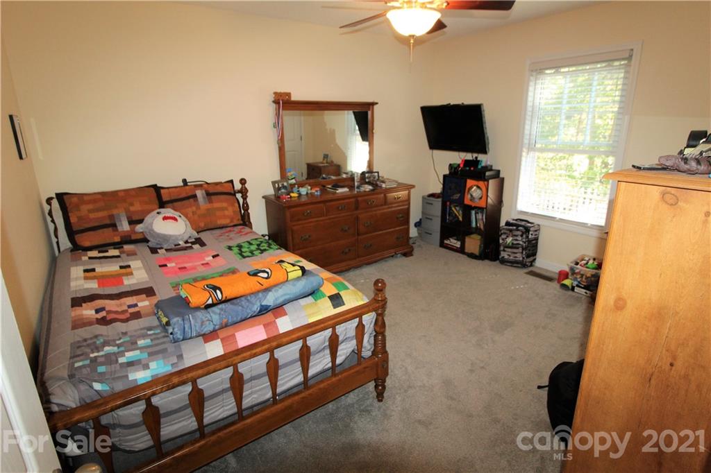 345 Quinn Road Clover, SC 29710 - Photo 14 of 23 Gallery Image 14