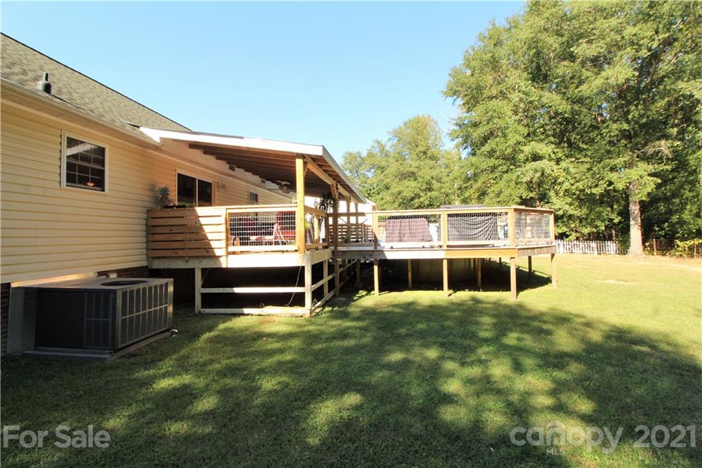345 Quinn Road Clover, SC 29710 - Photo 19 of 23 Gallery Image 19