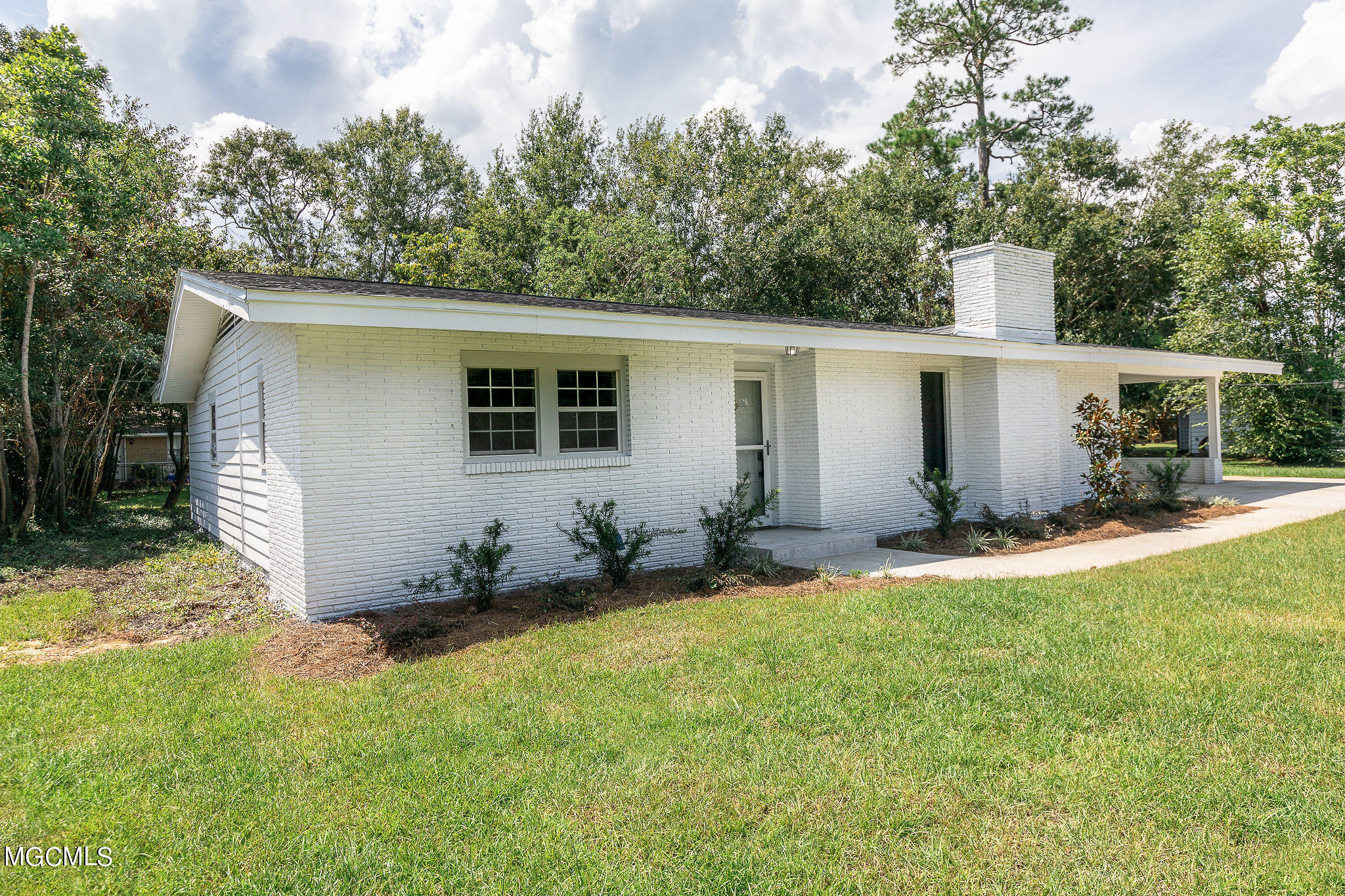4603 Courthouse Road Gulfport, MS 39507 - Photo 5 of 25 881A9261-2