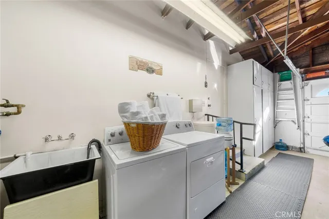 $1,600,000 | 631 East Elizabeth Drive, Orange, CA 92867