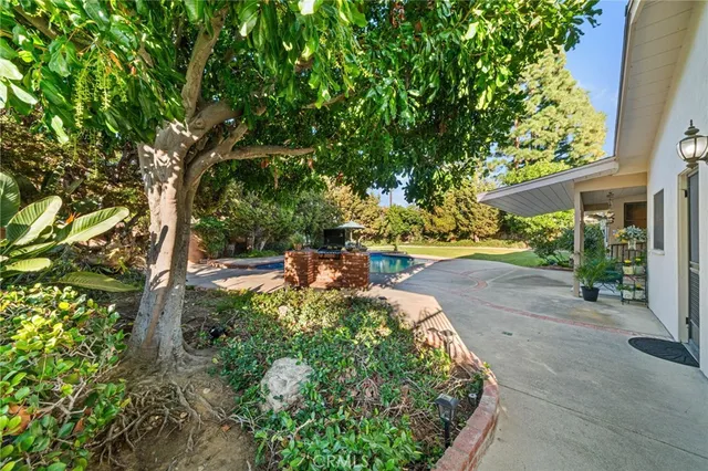 $1,600,000 | 631 East Elizabeth Drive, Orange, CA 92867