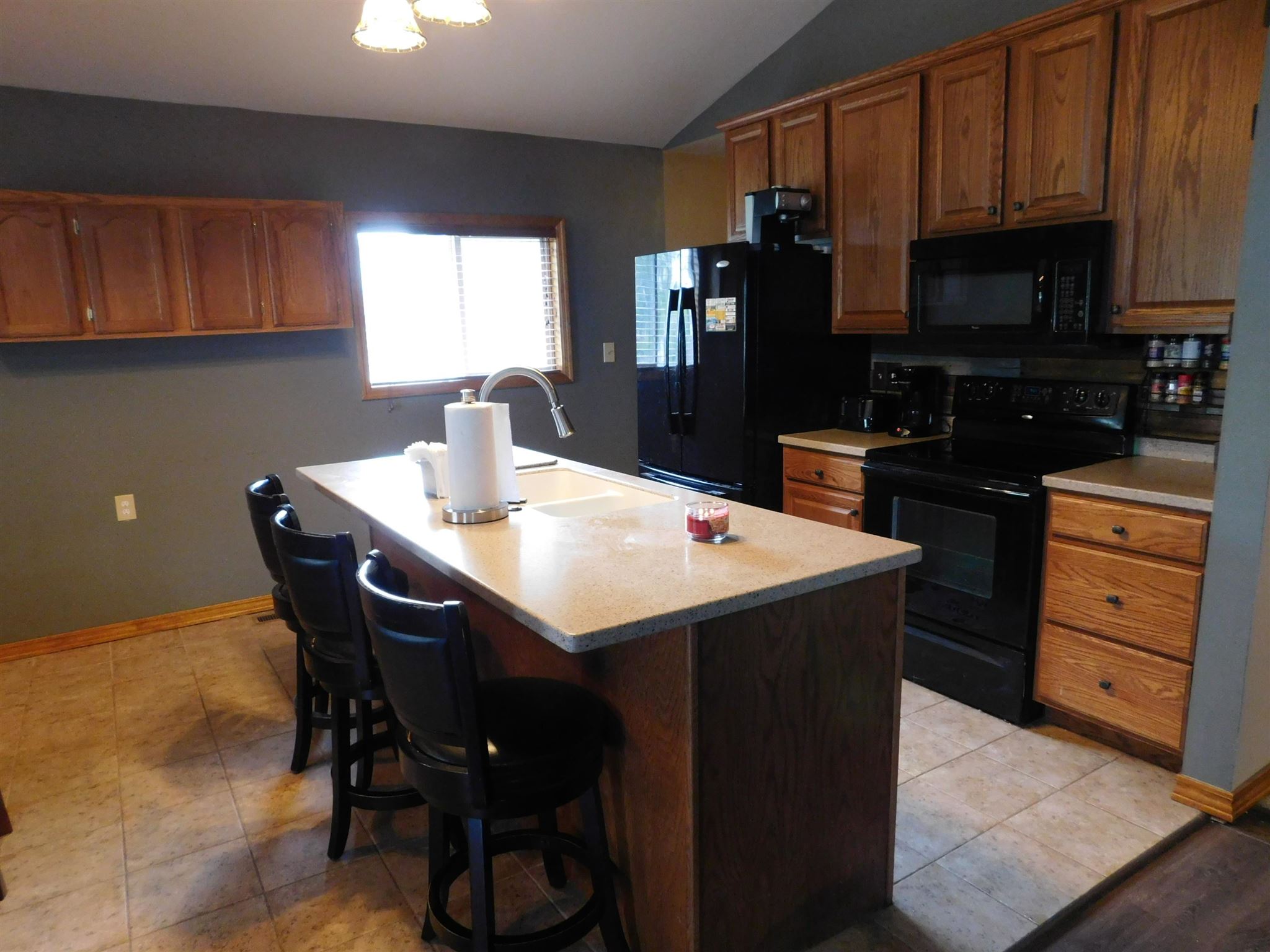 8967 East Hatchery Road Syracuse, IN 46567 - Photo 12 of 30 Gallery Image 12