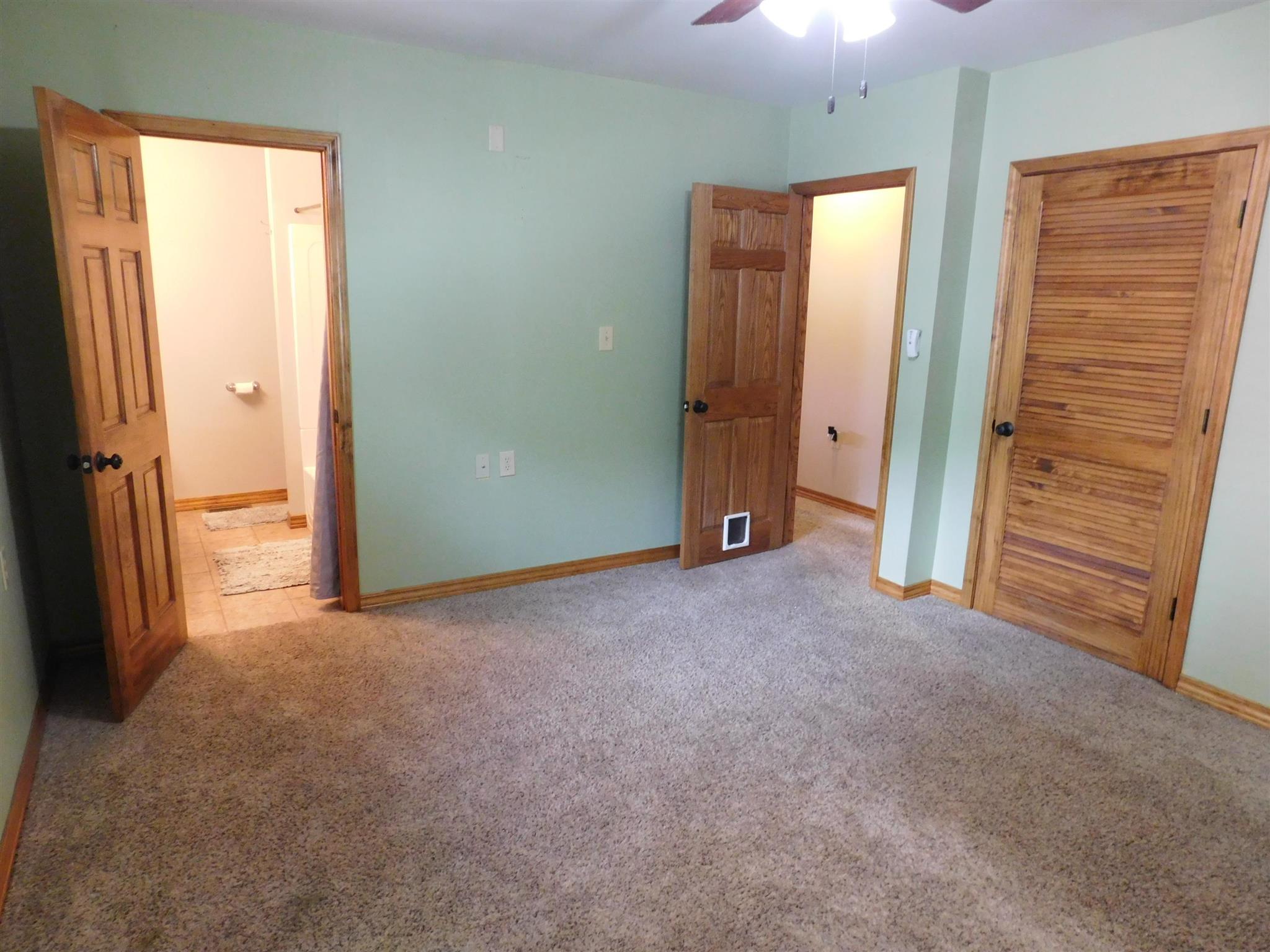 8967 East Hatchery Road Syracuse, IN 46567 - Photo 17 of 30 Gallery Image 17