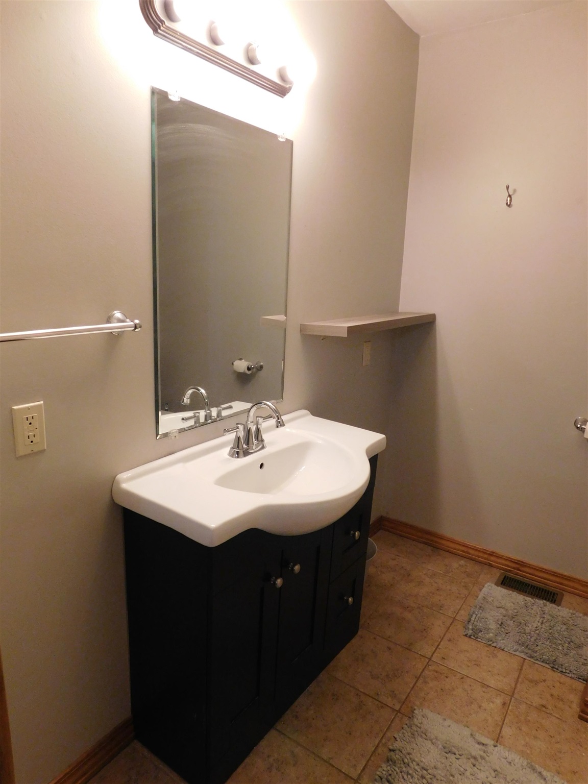 8967 East Hatchery Road Syracuse, IN 46567 - Photo 20 of 30 Gallery Image 20