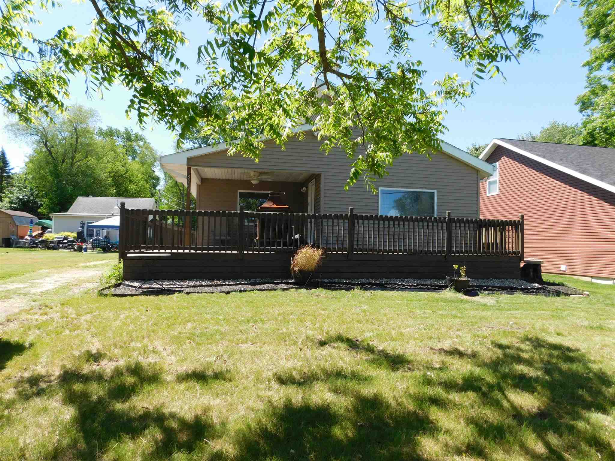 8967 East Hatchery Road Syracuse, IN 46567 - Photo 3 of 30 Gallery Image 3