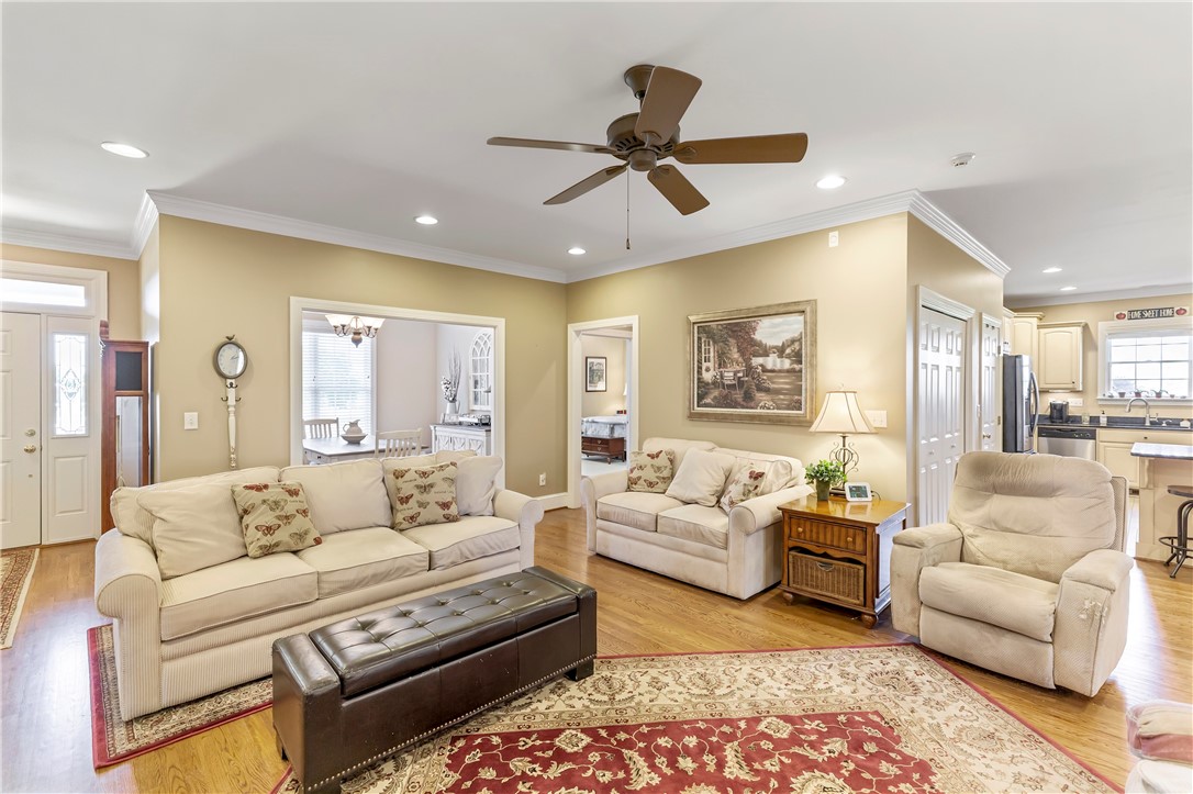 102 Village Main Anderson, SC 29621 - Photo 8 of 29 Gallery Image 8