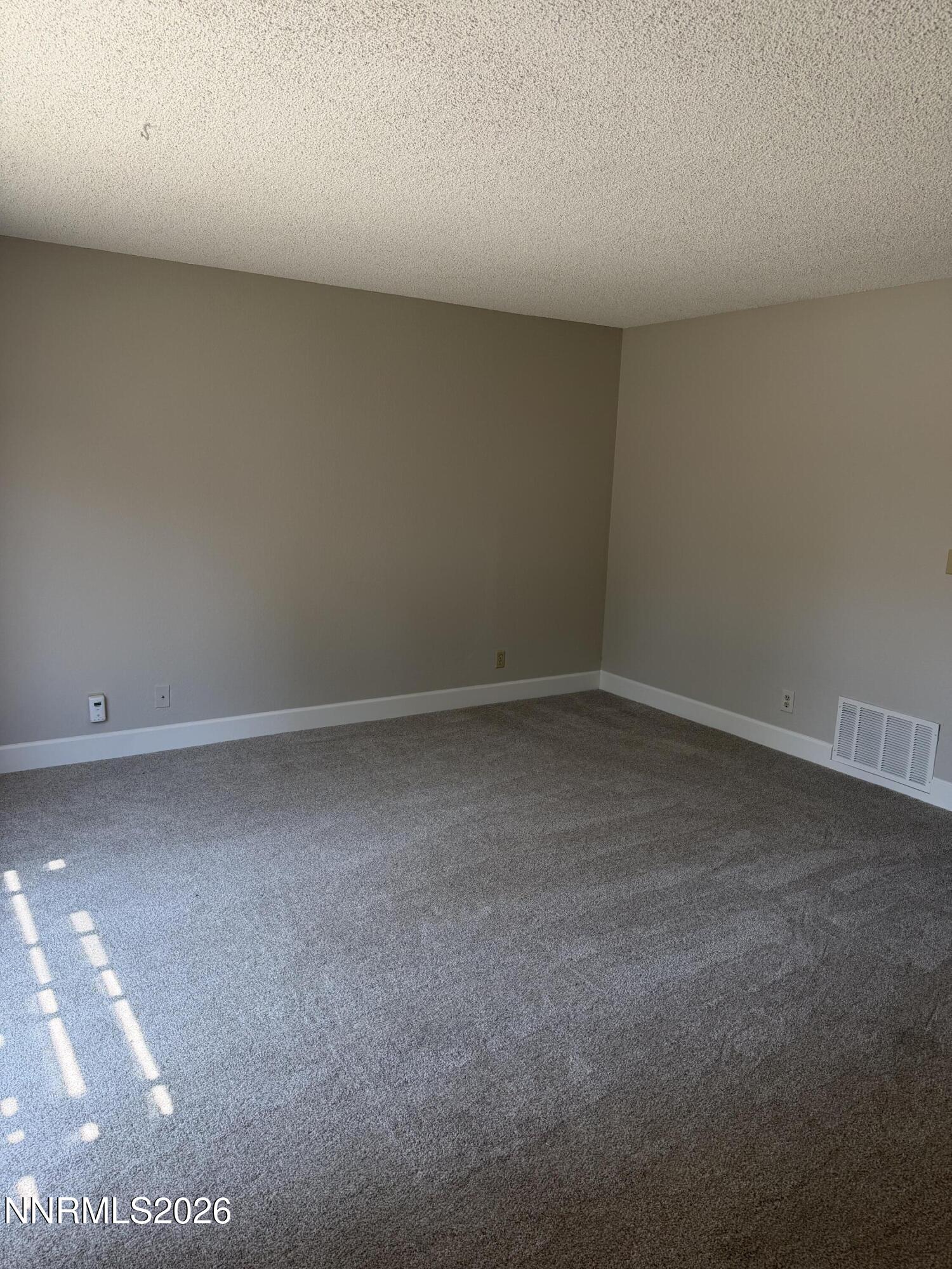 4600 Neil Road, Unit 51 Reno, NV 89502 - Photo 4 of 11 IMG_0402