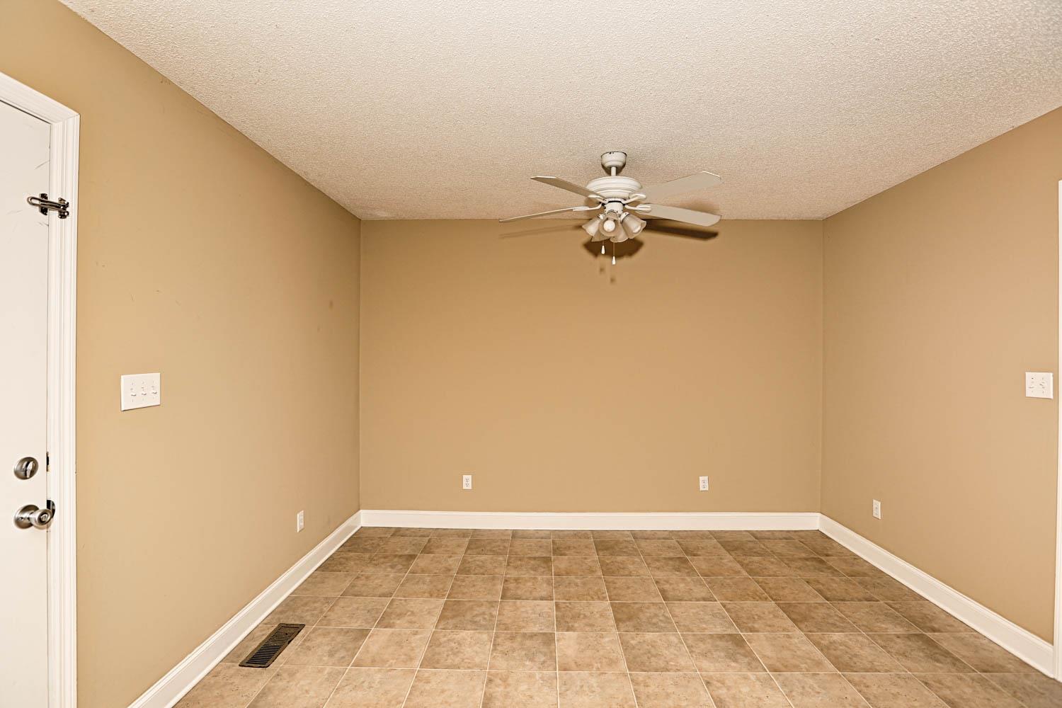25156 Sand Springs Road Athens, AL 35613 - Photo 10 of 24 Breakfast Room