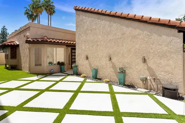 $3,200 | 10837 East Yucca Street, Scottsdale, AZ 85259