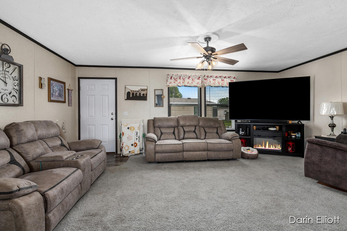 360 East Tuttle Road, Unit 160 Ionia, MI 48846 - Photo 5 of 34 IMG_1004