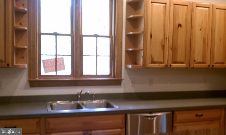 17015 Wolf Road Henderson, MD 21640 - Photo 8 of 30 Kitchen