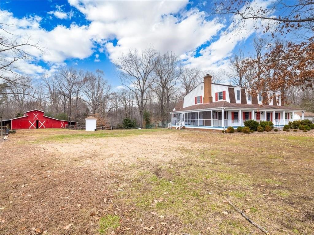 12831 Sturgeon Point Road Charles City, VA 23030 - Photo 1 of 31 42-acre estate surrounded by historic and natural beauty.