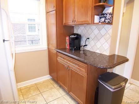 3530 Wakefield Road Berkley, MI 48072 - Photo 19 of 42 coffee bar 2.jpg