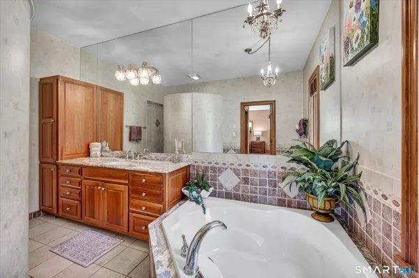 $1,150,000 | 72 Village Gate Drive, Southington, CT 06489