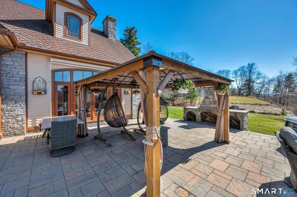 $1,150,000 | 72 Village Gate Drive, Southington, CT 06489