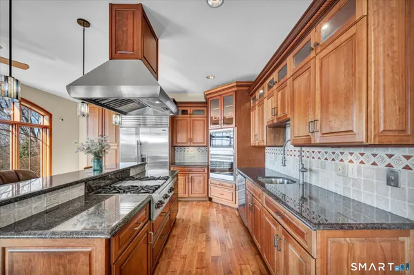 $1,150,000 | 72 Village Gate Drive, Southington, CT 06489