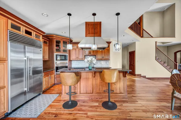 $1,150,000 | 72 Village Gate Drive, Southington, CT 06489