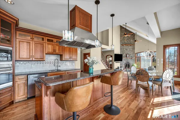 $1,150,000 | 72 Village Gate Drive, Southington, CT 06489